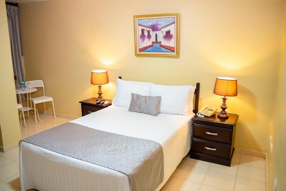 Hotel Real Bella Vista Santo Domingo Kültér fotó